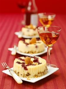 Individual cheesecakes