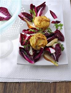 Savoury muffins with radicchio and pear salad