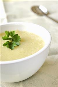 Creamed asparagus soup