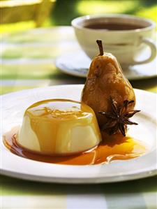 Panna cotta with caramel pear and caramel sauce