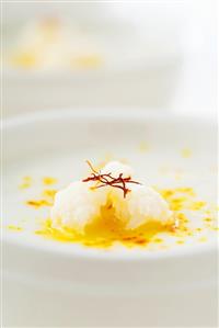 Cauliflower soup with saffron