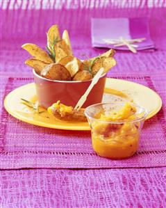 Potato wedges with chilli mango dip