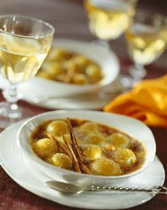 Plum gratin with cinnamon sugar