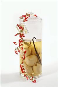 Pears preserved in vodka with vanilla pod (for Christmas)