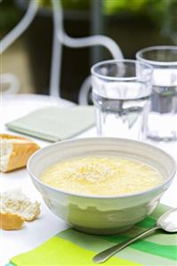 Egg drop soup with baguette