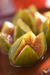 Figs roasted in butter