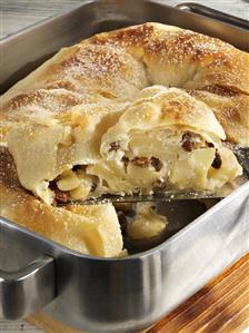 Apple strudel in a roasting tin