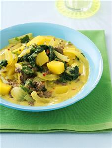 Mince, potato and spinach curry