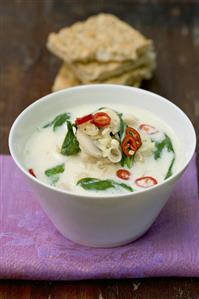 Chicken coconut soup with spinach, lemon grass and chilli