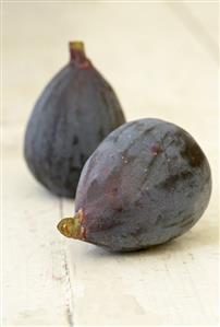 Two figs