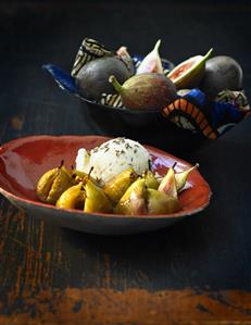 Cumin ice cream with fried figs