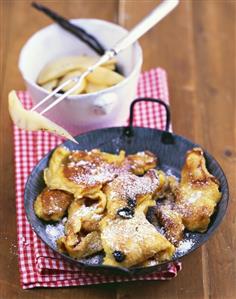 Kaiserschmarrn (chopped pancake) with raisins, vanilla pears