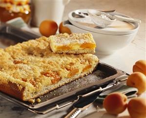 Apricot quark cake