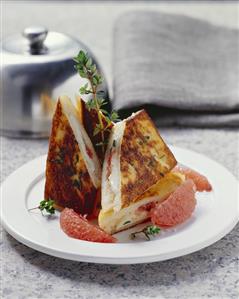 Mozzarella in carozza (Fried cheese sandwich, Italy)