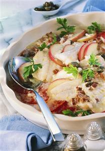 Redfish gratin with tomatoes, apples and capers