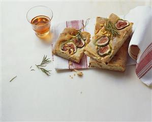 Schiacciata ai fichi (Flatbread with figs, Tuscany)