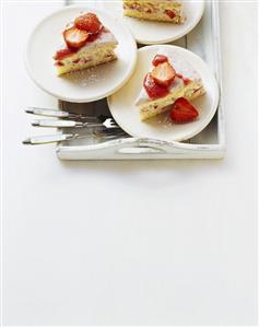 Torta di fragole (strawberry cake), Campania, Italy