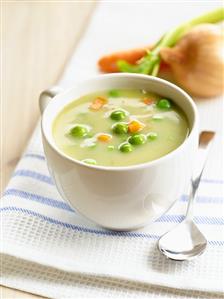 Cream of vegetable soup with peas