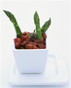 Spicy apple sauce with green asparagus