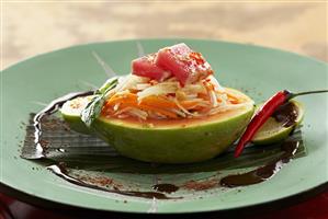 Green papaya salad with tuna sashimi