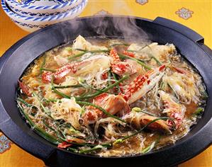 Glass noodle soup with flying crab and garlic chives