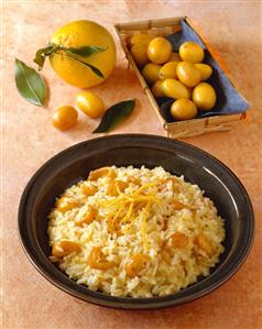 Savoury risotto with onions and kumquats