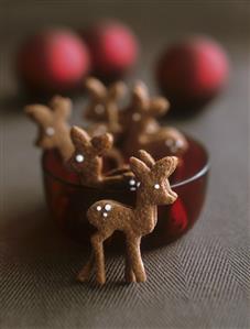 Chocolate deer (Filled chocolate biscuits)