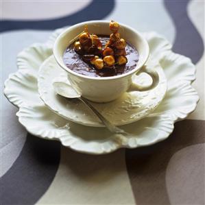 Chocolate cream with hazelnut caramel