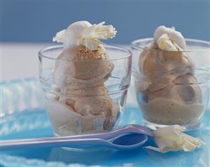 White chocolate and espresso parfait in two glasses