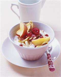 Muesli with fresh fruit, quark and milk