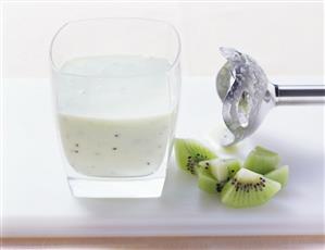 Kiwi fruit and banana smoothie