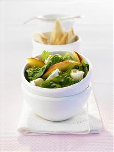 Spinach, Brie and peach salad