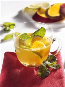 Mango punch with lemon balm