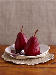 Pears in red wine