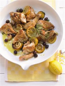 Lemon chicken with black olives