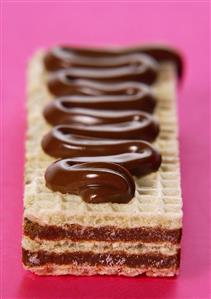 Filled wafer slice with chocolate cream