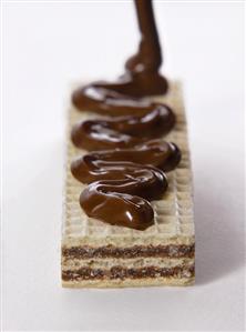 Filled wafer slice with chocolate cream