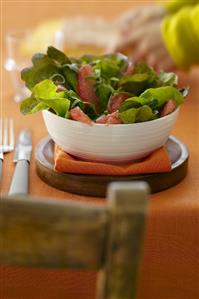 Green salad with grapefruit and tarragon