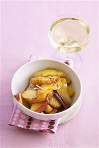 Apples stewed in white wine