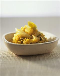 Curried quinoa with savoy cabbage and pears