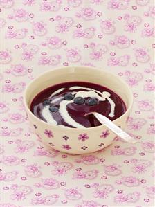 Marbled blueberry soup