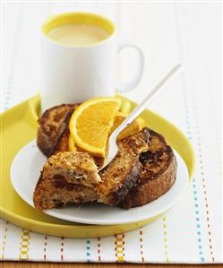 Pain perdu (French toast) with orange