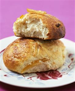 Brioche rolls with candied orange