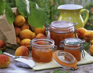 Apricot jam and fresh apricots