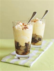 Apple fool (Apple and cream dessert)