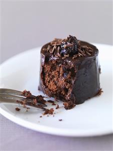 Small chocolate cake with prune and Drambuie