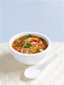 Spicy noodle soup with prawns