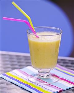 Pineapple and banana smoothie