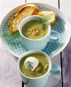 Cucumber soup with shrimps