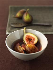 Figs in port wine